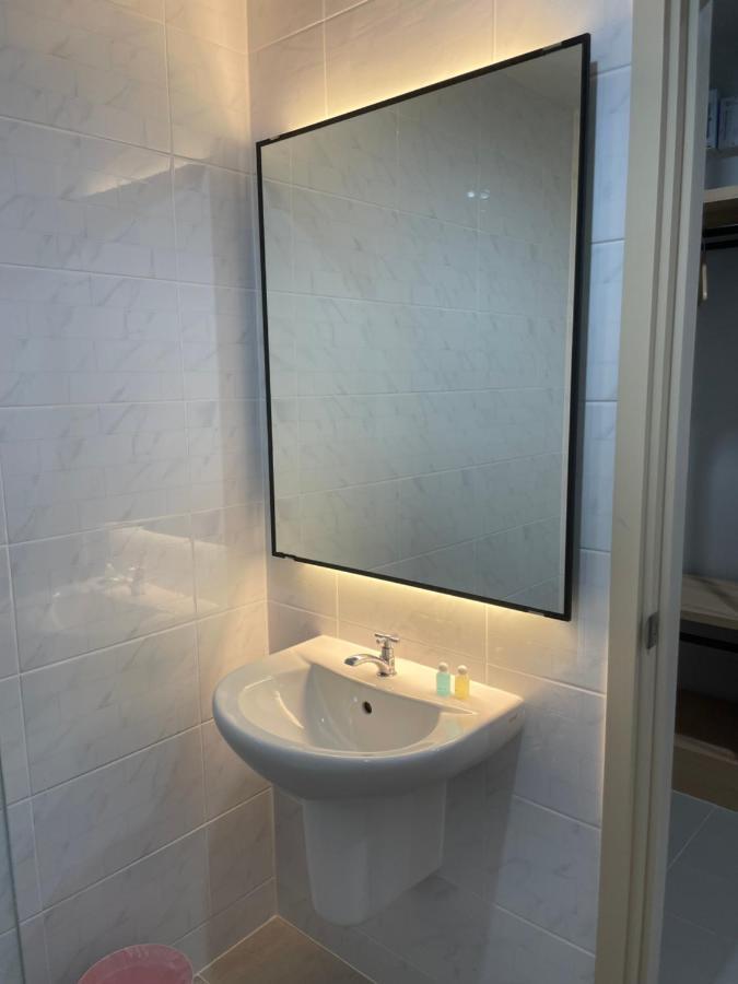 โรงแรมนิยม เอสทีเอ็น 2 - Niyom Stn 2 Hotel Ban Phue Экстерьер фото